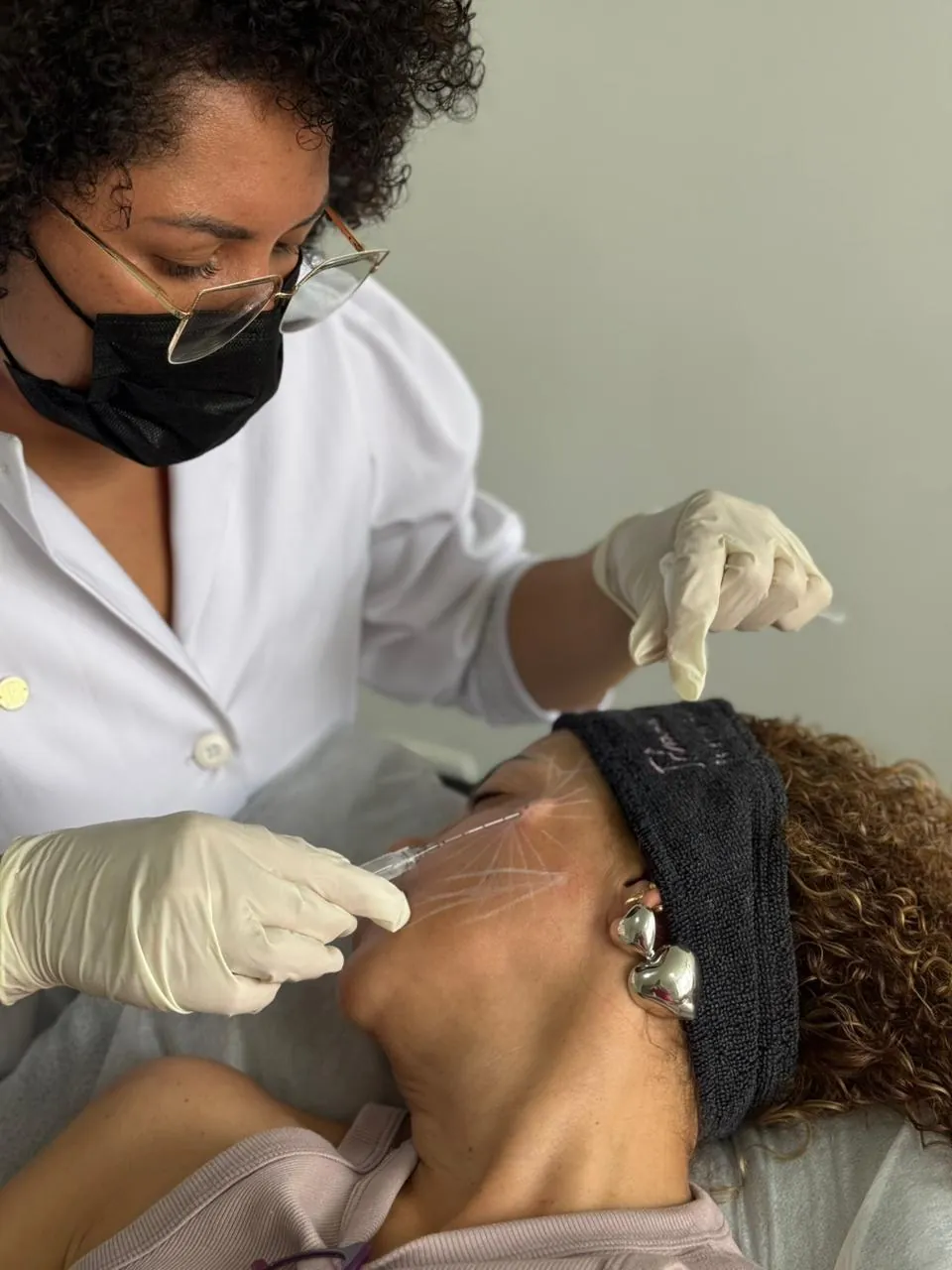 Procedimiento de armonización facial